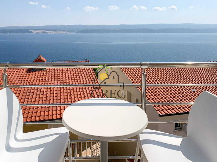 Croatia, Middle Dalmatia,  - Apartment building, for sale