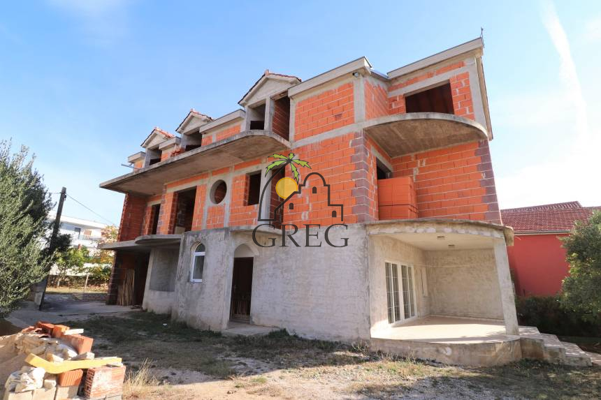 Croatia, North Dalmatia, Tribunj - Apartment building, for sale