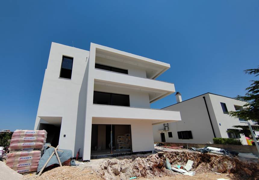 Croatia, North Dalmatia, Vodice - Apartment, for sale