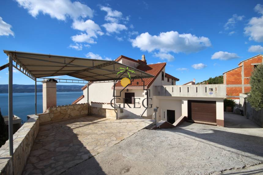 Croatia, Middle Dalmatia,  - House, for sale